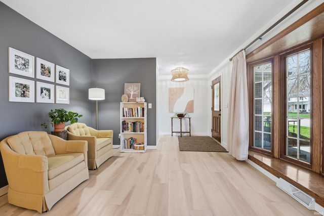 982 S Southernview Drive, Lafayette, IN 47909