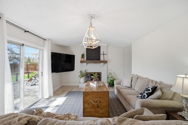 982 S Southernview Drive, Lafayette, IN 47909