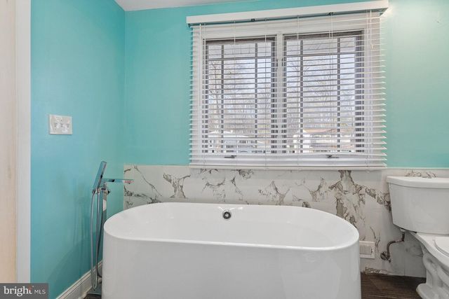 1931 BIRCHWOOD CT, Cherry Hill, NJ 08003