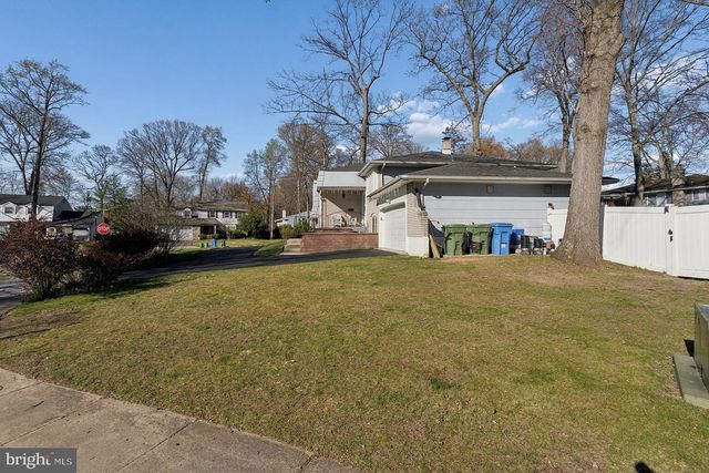 1931 BIRCHWOOD CT, Cherry Hill, NJ 08003