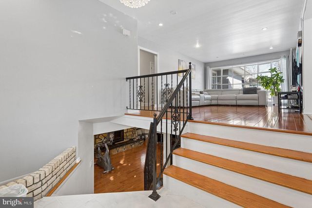 1931 BIRCHWOOD CT, Cherry Hill, NJ 08003