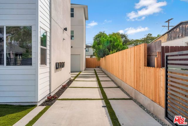 5830 David Avenue, Culver City, CA 90034