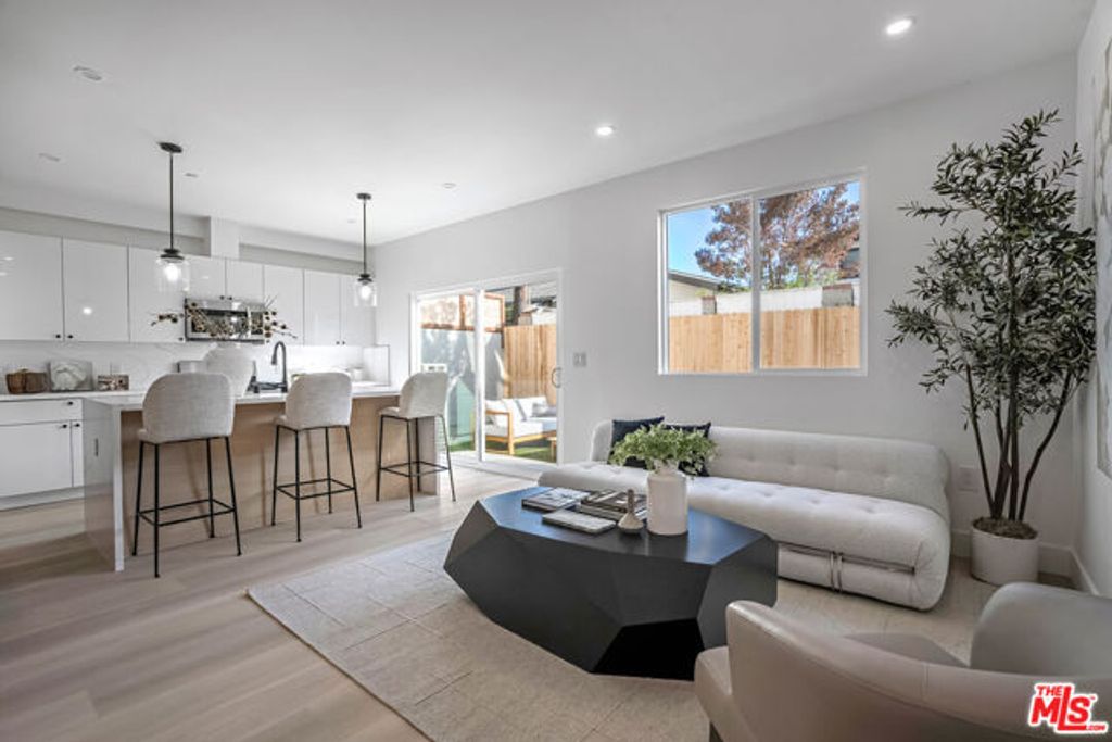 5830 David Avenue, Culver City, CA 90034