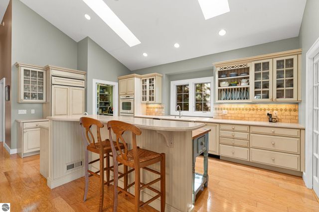 4903 Lake Shore Drive, Charlevoix, MI 49720