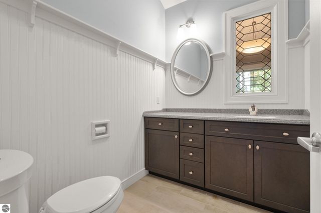 4903 Lake Shore Drive, Charlevoix, MI 49720