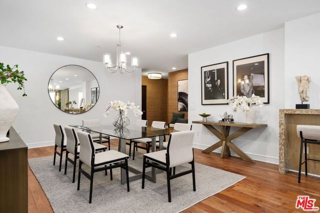 447 N Doheny Drive 102, Beverly Hills, CA 90210