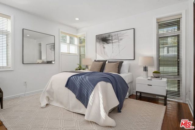 447 N Doheny Drive 102, Beverly Hills, CA 90210