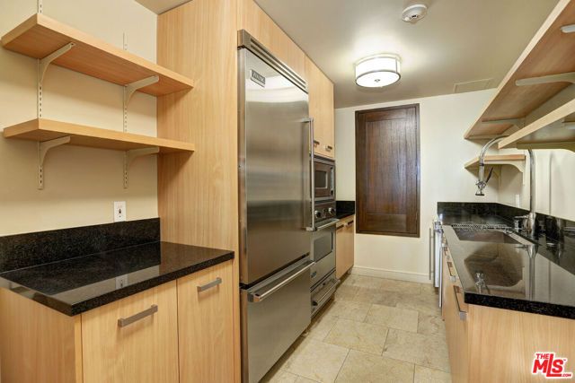 447 N Doheny Drive 102, Beverly Hills, CA 90210