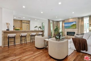 447 N Doheny Drive 102, Beverly Hills, CA 90210