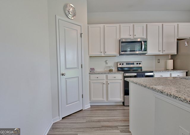 8077 Rudder Circle, Fairburn, GA 30213