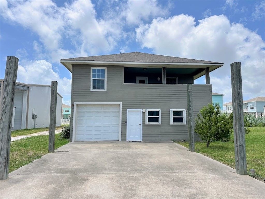 103 Palm Dr, Rockport, TX 78382 — photo 2