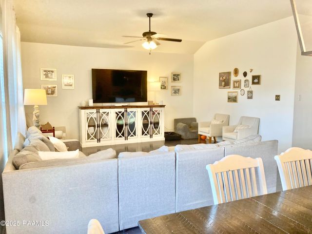 108 Hunters Hill Drive, Duson, LA 70529