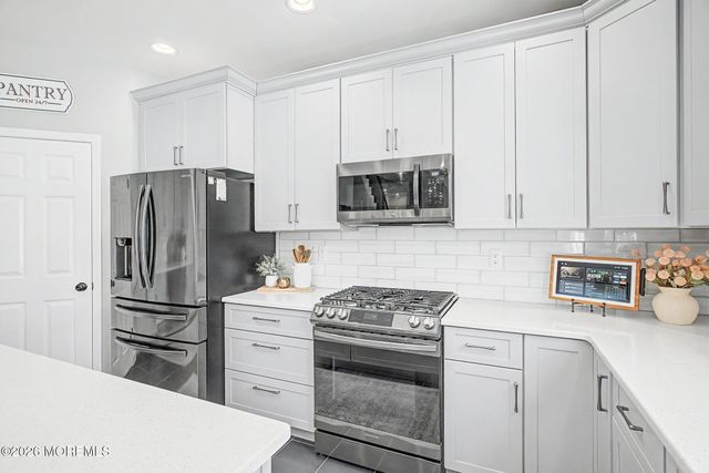 85 Freedom Hills Drive, Barnegat, NJ 08005