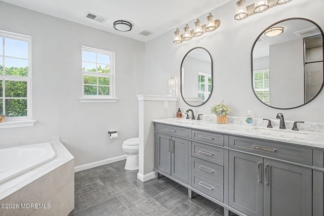 85 Freedom Hills Drive, Barnegat, NJ 08005