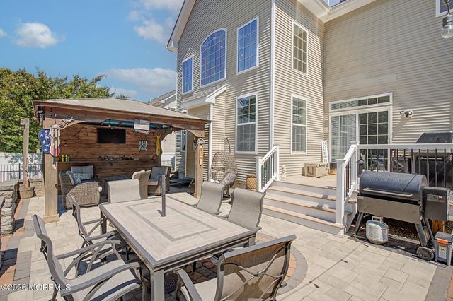 85 Freedom Hills Drive, Barnegat, NJ 08005