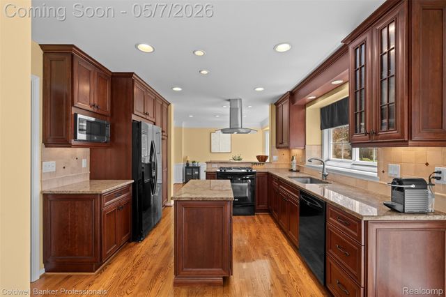 45075 Courtview Trail, Novi, MI 48375