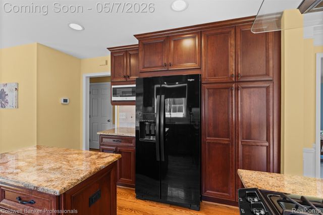 45075 Courtview Trail, Novi, MI 48375