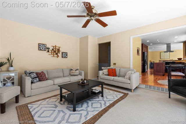 45075 Courtview Trail, Novi, MI 48375