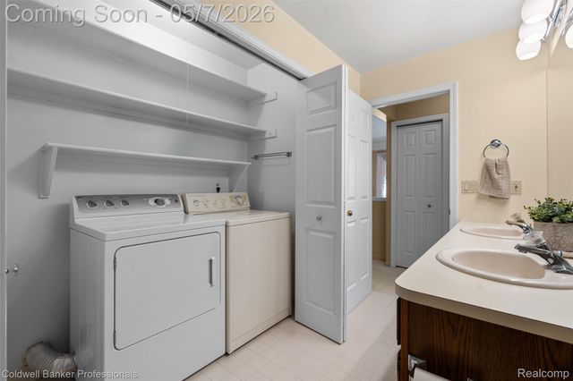 45075 Courtview Trail, Novi, MI 48375