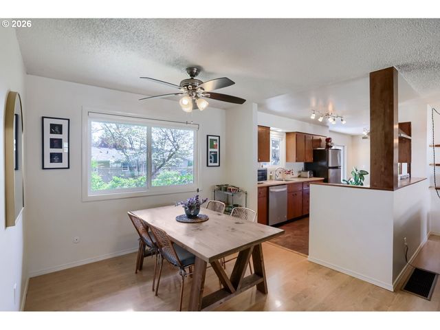 13614 Se HARRISON Ct, Portland, OR 97233