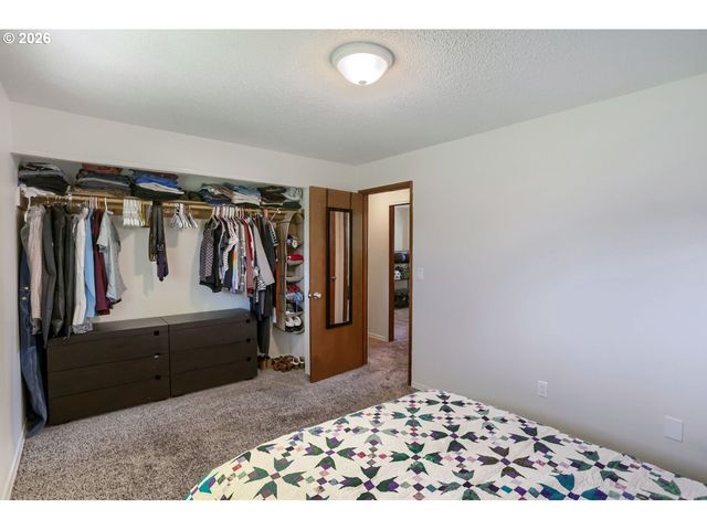 13614 Se HARRISON Ct, Portland, OR 97233