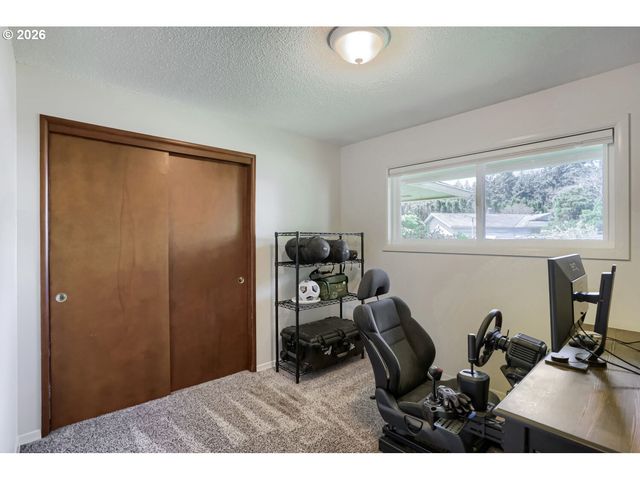 13614 Se HARRISON Ct, Portland, OR 97233
