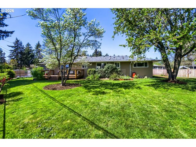 13614 Se HARRISON Ct, Portland, OR 97233