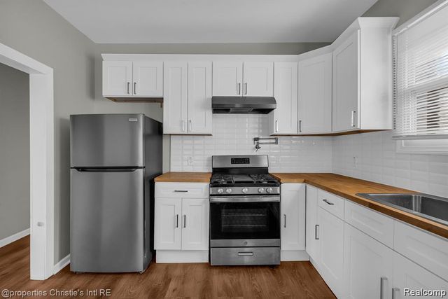 2508 Clairmount, Detroit, MI 48206