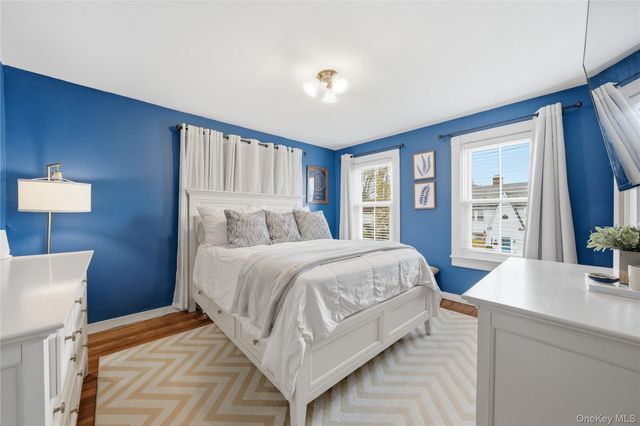 26 Chestnut Street, Glen Cove, NY 11542