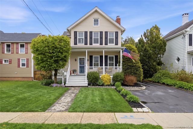 26 Chestnut Street, Glen Cove, NY 11542