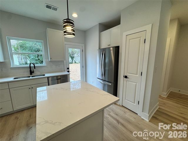 620 Ratchford Avenue, Gastonia, NC 28054