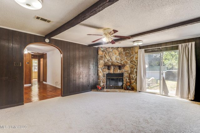 313 Hiller Drive, Biloxi, MS 39531
