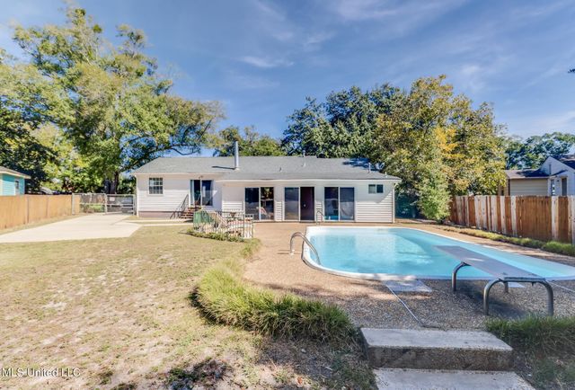 313 Hiller Drive, Biloxi, MS 39531