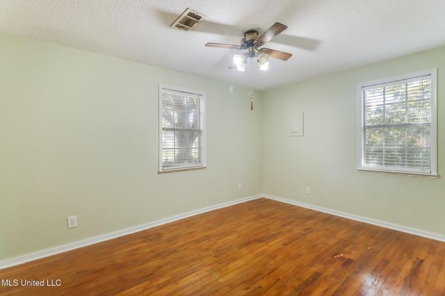 313 Hiller Drive, Biloxi, MS 39531