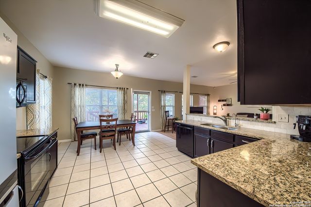 21922 Goldcrest Run, San Antonio, TX 78260