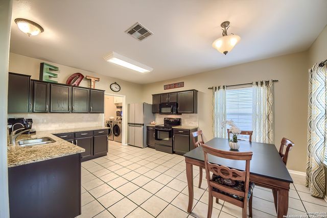 21922 Goldcrest Run, San Antonio, TX 78260