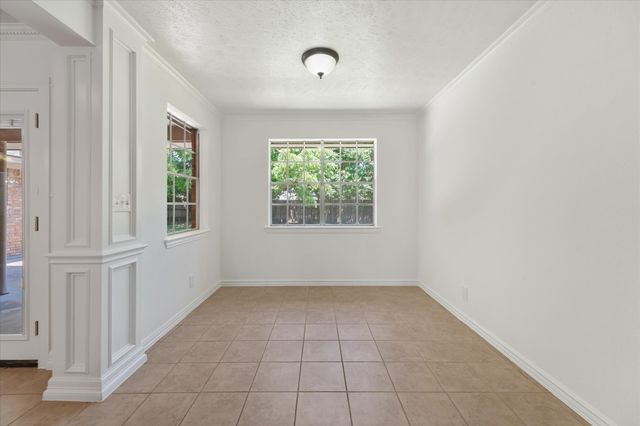 718 Ridgecrest Circle, Denton, TX 76205