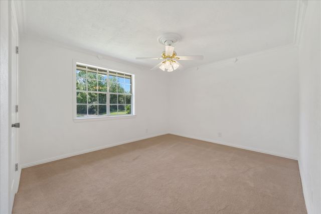718 Ridgecrest Circle, Denton, TX 76205