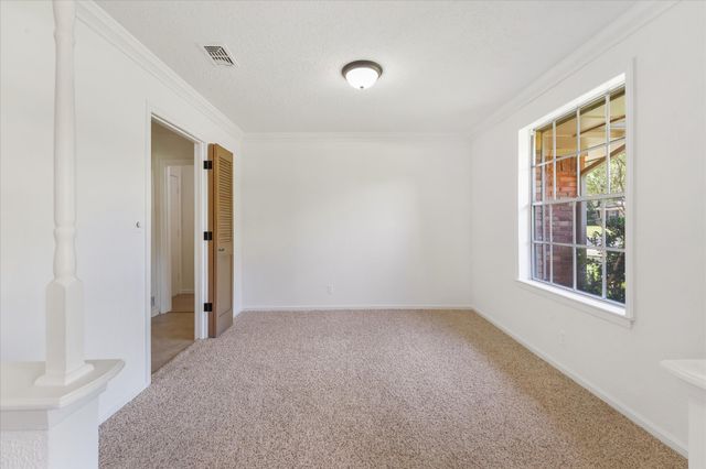 718 Ridgecrest Circle, Denton, TX 76205