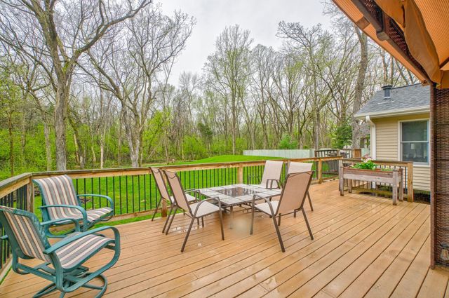 15 Baillon Lane, Saint Mary's Point, MN 55043
