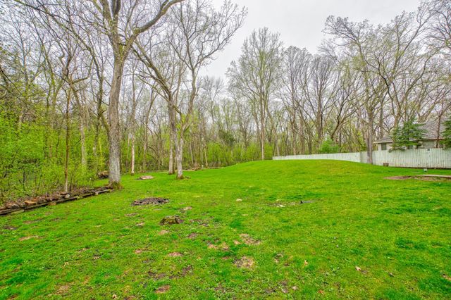 15 Baillon Lane, Saint Mary's Point, MN 55043