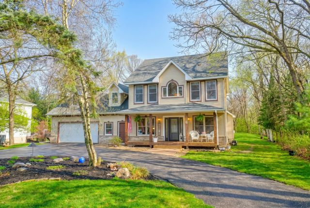 15 Baillon Lane, Saint Mary's Point, MN 55043