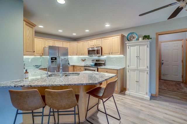 15 Baillon Lane, Saint Mary's Point, MN 55043