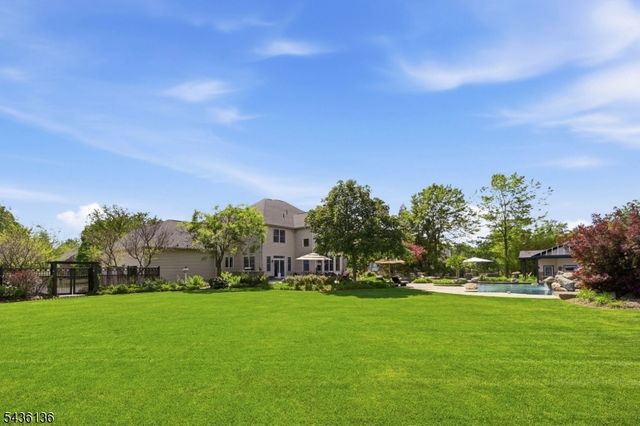 4 Harcourt Ter, Denville Twp., NJ 07834