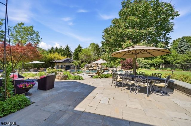 4 Harcourt Ter, Denville Twp., NJ 07834