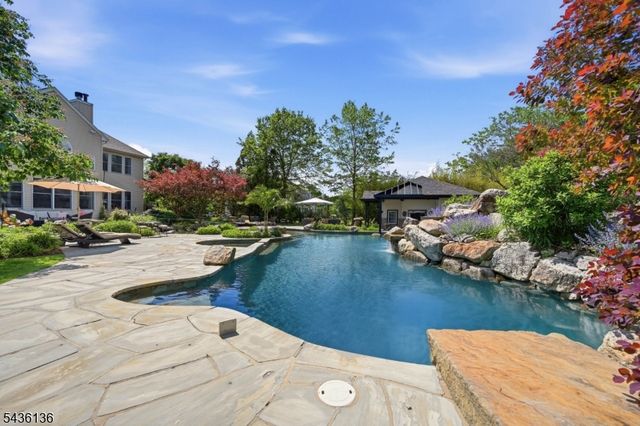 4 Harcourt Ter, Denville Twp., NJ 07834