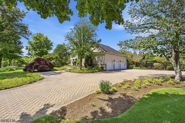 4 Harcourt Ter, Denville Twp., NJ 07834