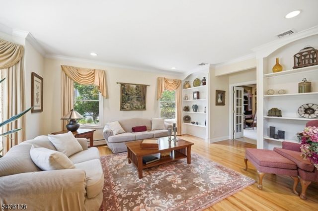 4 Harcourt Ter, Denville Twp., NJ 07834