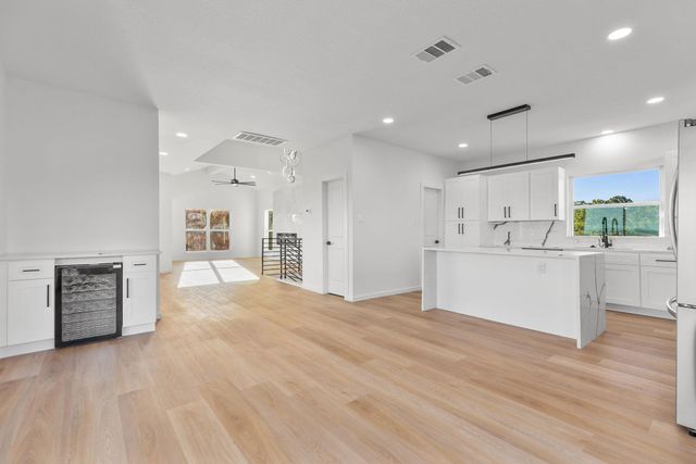 108 Koolua DR, Bastrop, TX 78602
