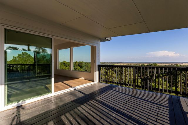 108 Koolua DR, Bastrop, TX 78602